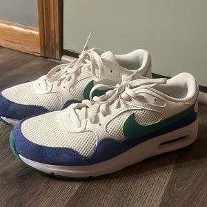 Barely worn Nike Airs